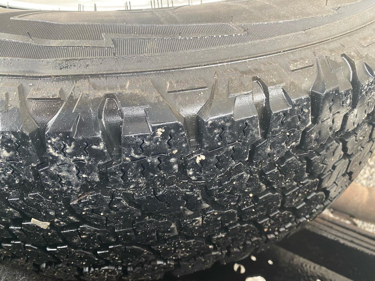 Ford Econoline Cargo Van E-350 Super Duty Ext Commercial 2012