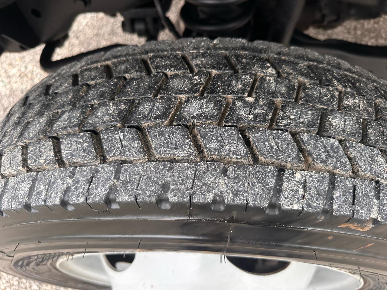 Ford Super Duty F-450 DRW 4WD Reg Cab 141" WB 60" CA XL 2015