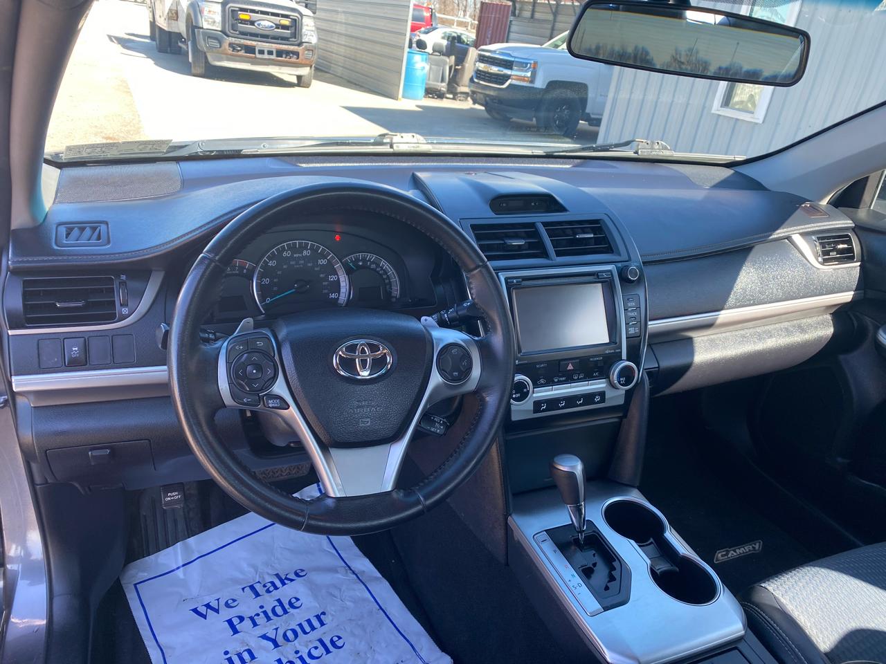 Toyota Camry 2014.5 4dr Sdn I4 Auto SE (Natl) 2014