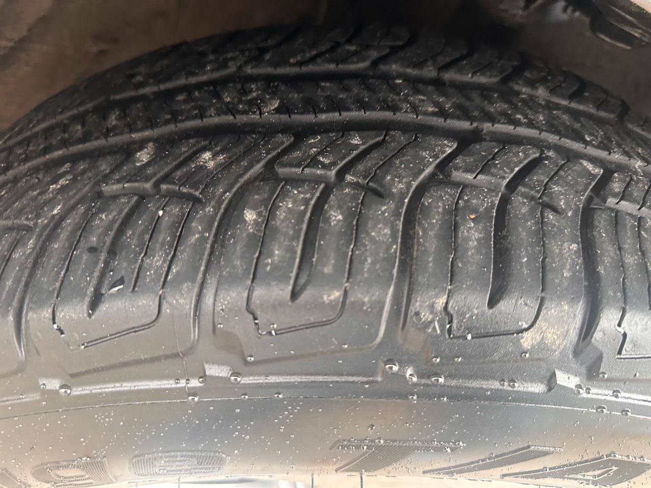 Toyota RAV4 FWD 4dr XLE (Natl) 2015