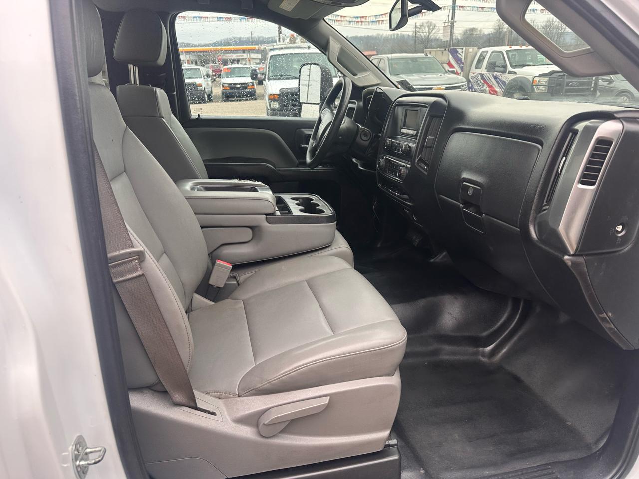 Chevrolet Silverado 2500HD 2WD Reg Cab 133.6" Work Truck 2016