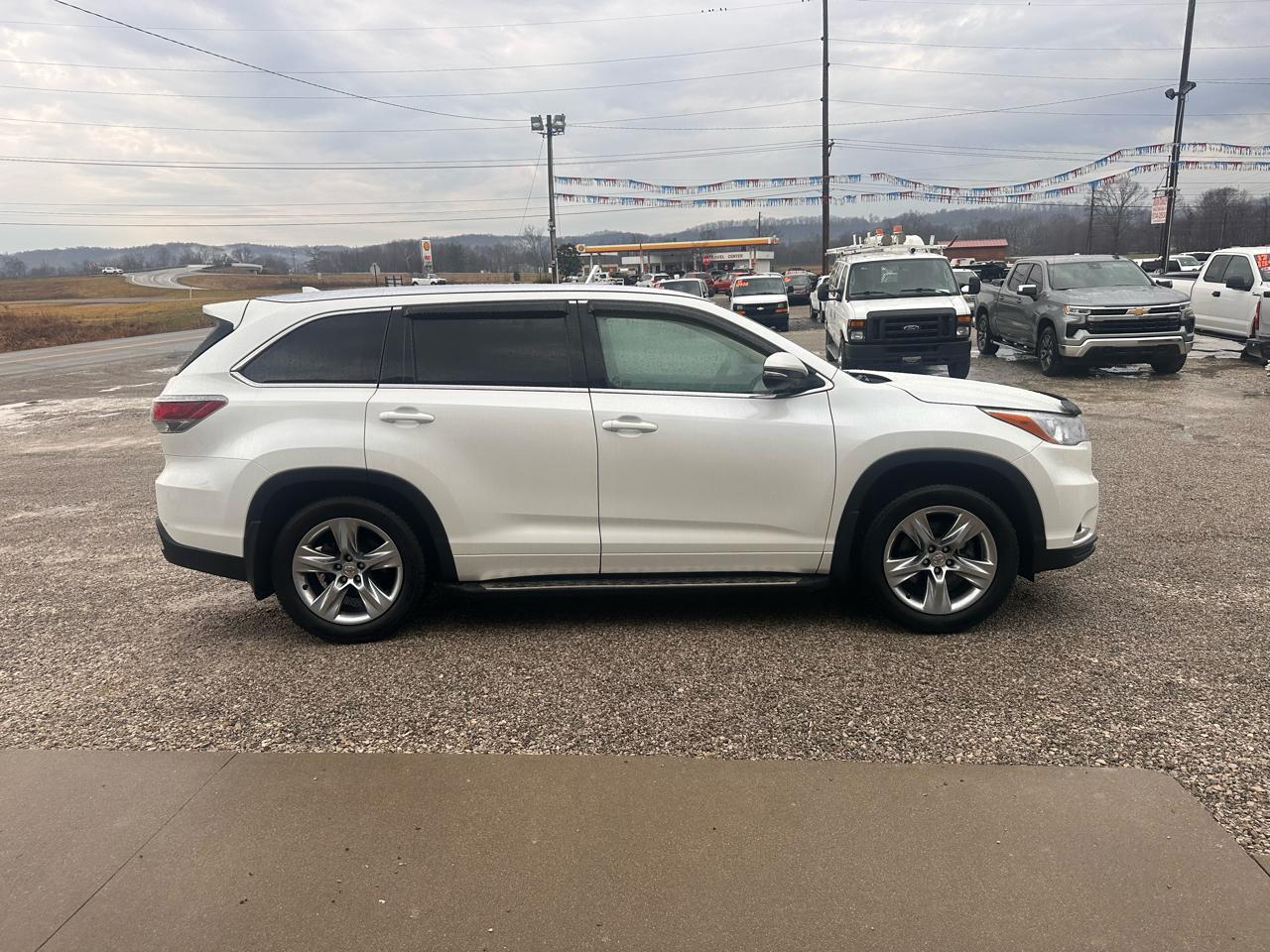 Toyota Highlander AWD 4dr V6 Limited (Natl) 2015