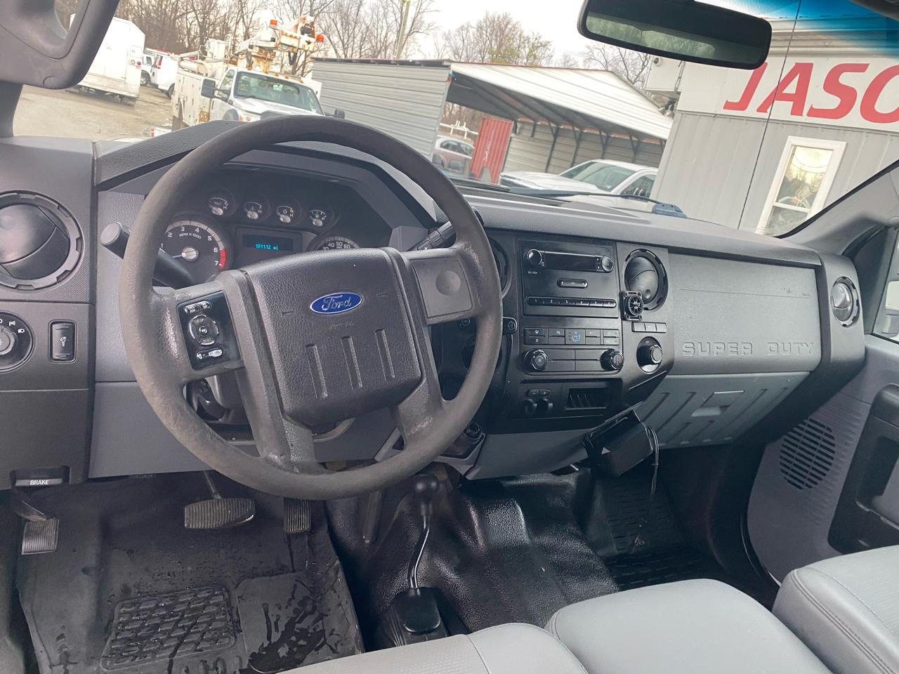 Ford Super Duty F-250 SRW 4WD Crew Cab 156" XL 2015