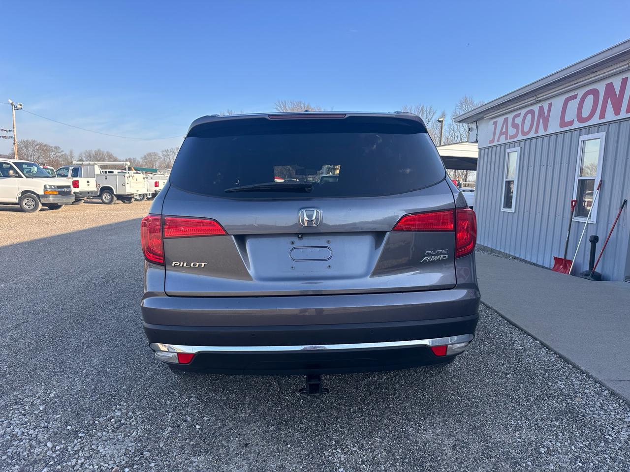 Honda Pilot AWD 4dr Elite w/RES & Navi 2016