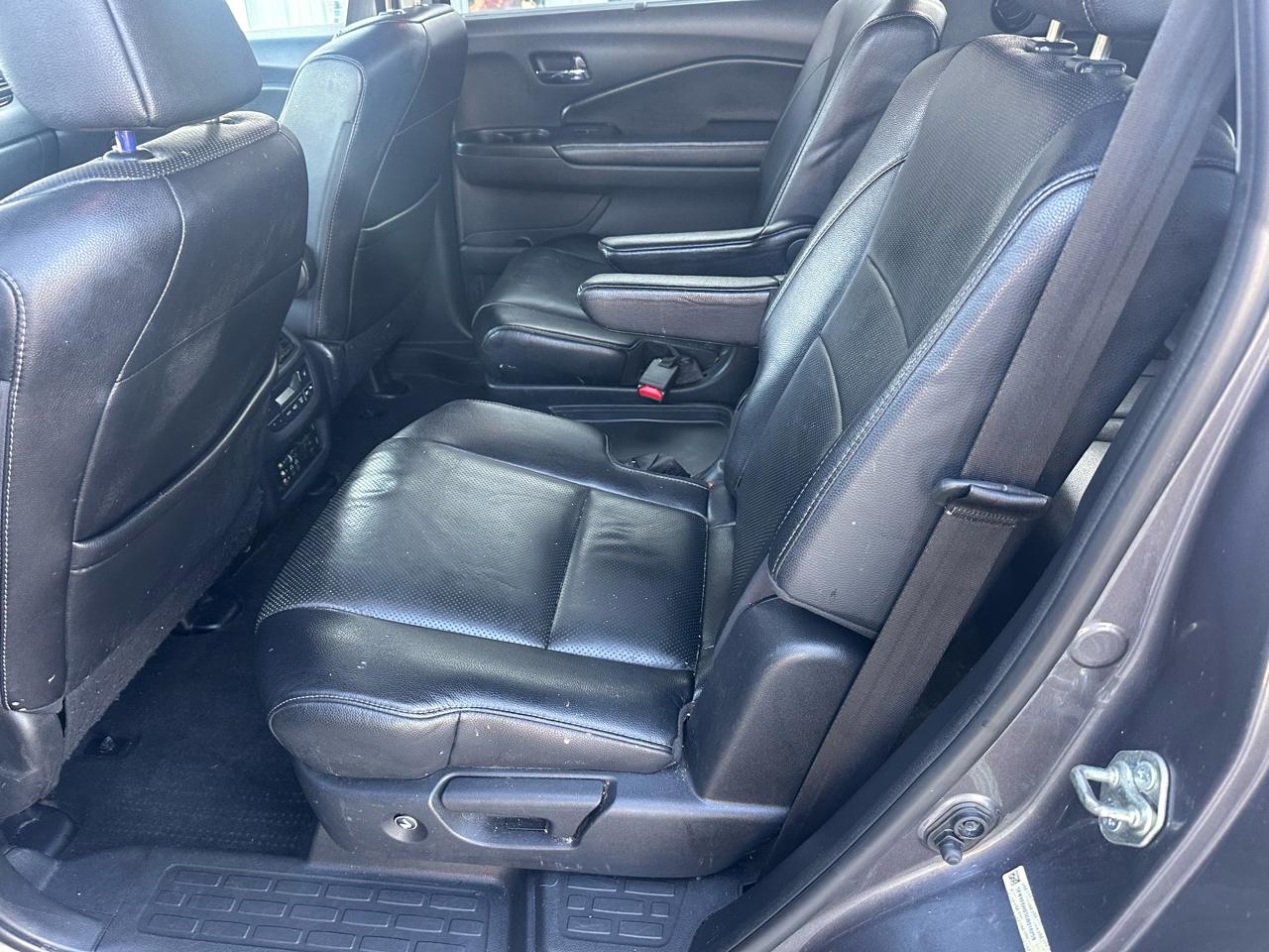 Honda Pilot AWD 4dr Elite w/RES & Navi 2016