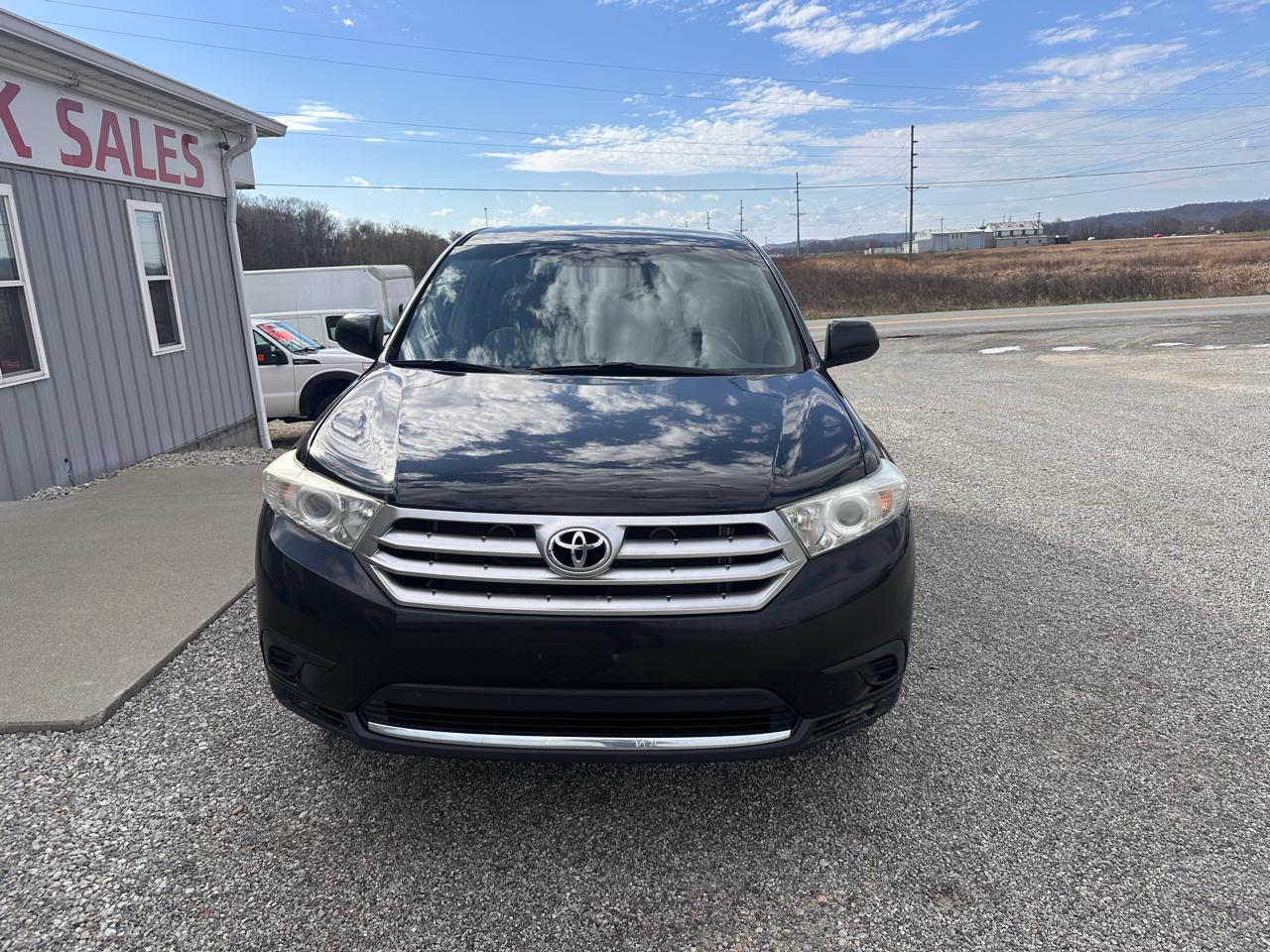 Toyota Highlander 4WD 4dr V6 (Natl) 2013