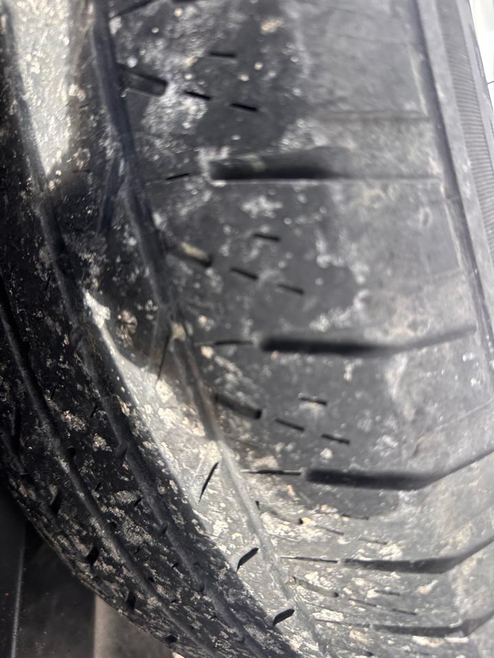 Toyota Highlander 4WD 4dr V6 (Natl) 2013