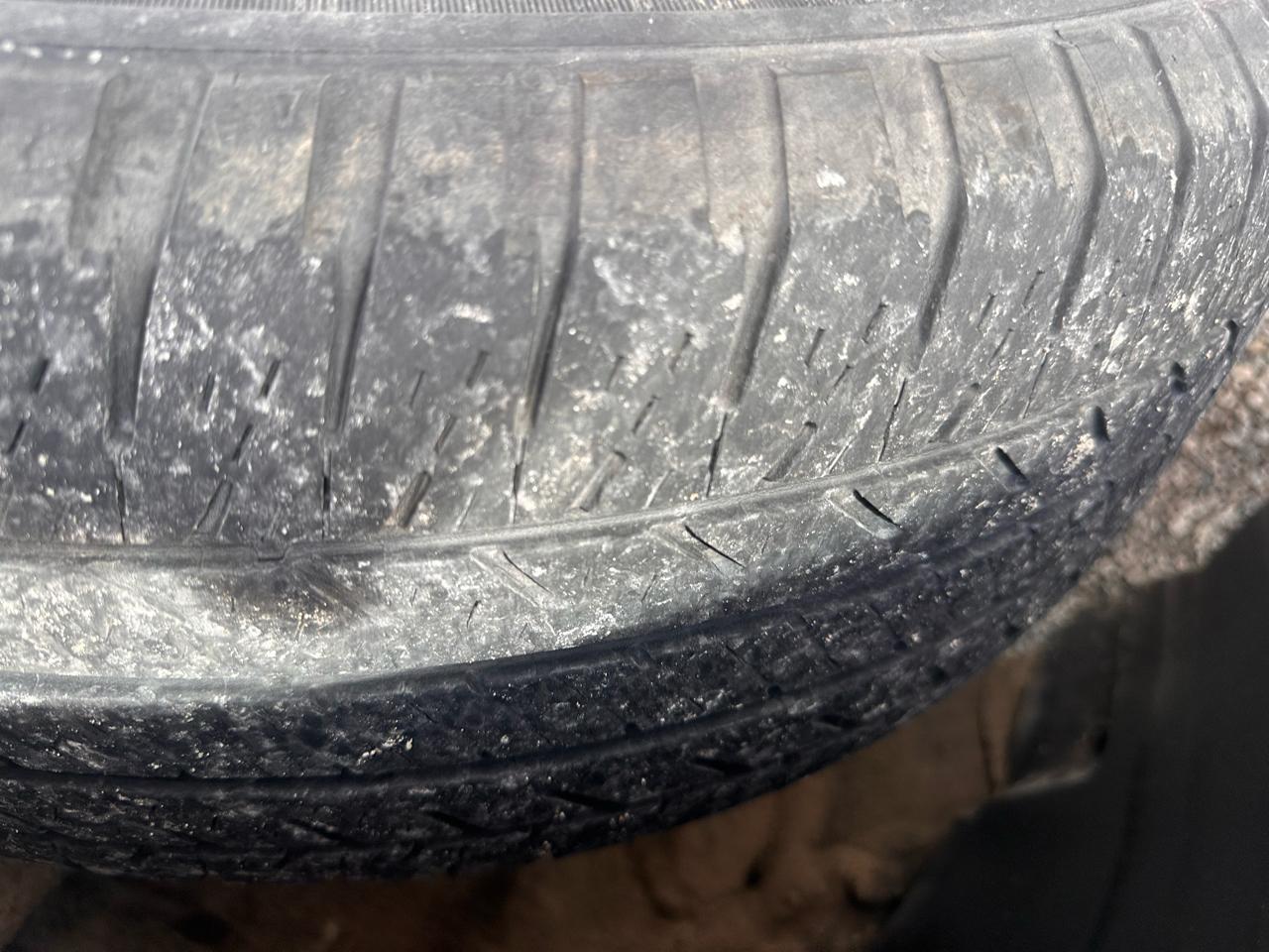 Toyota Highlander 4WD 4dr V6 (Natl) 2013