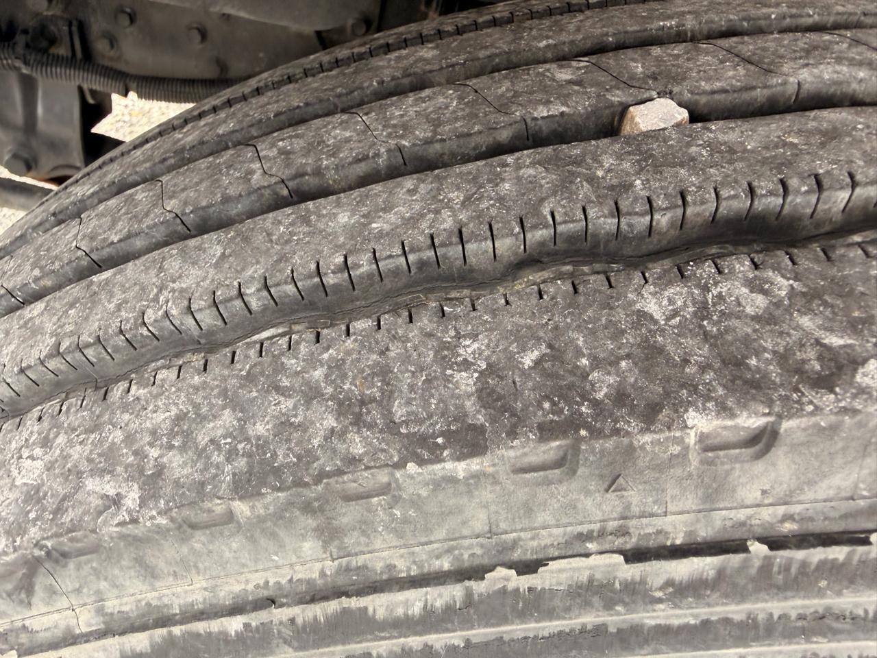 International 4300  2010