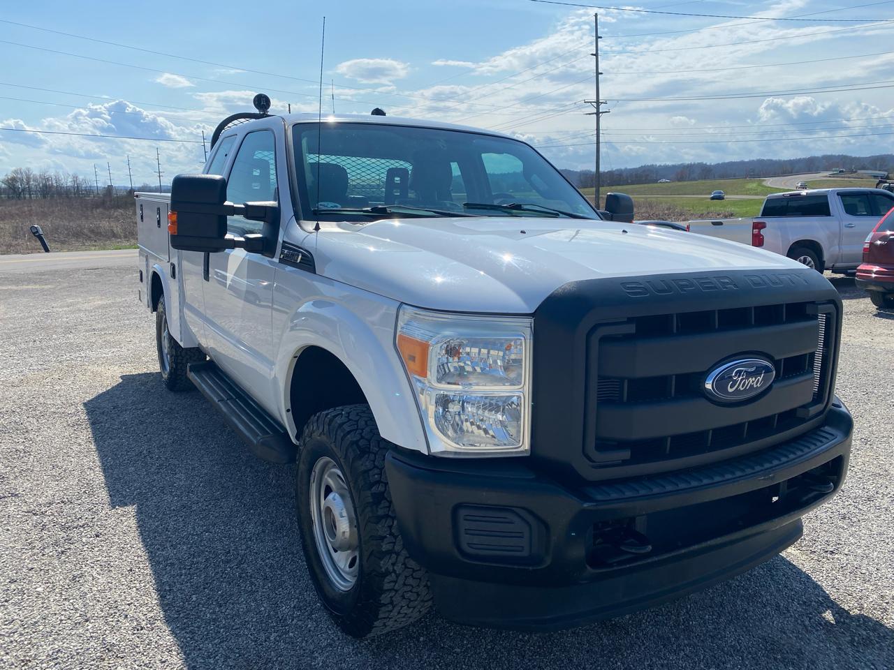 Ford Super Duty F-250 SRW 4WD Reg Cab 137" XL 2016