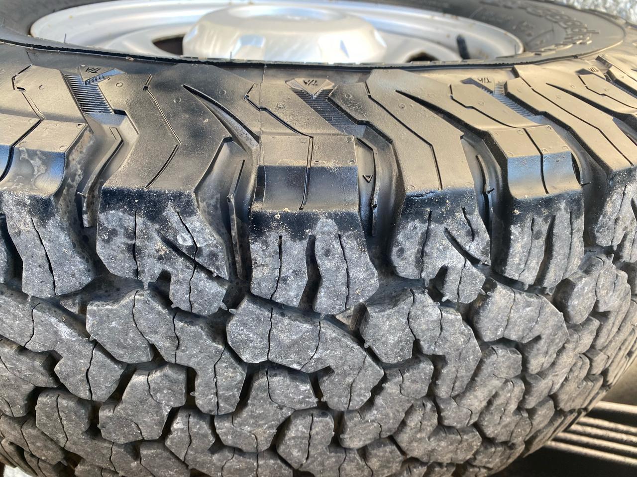 Ford Super Duty F-250 SRW 4WD Reg Cab 137" XL 2016