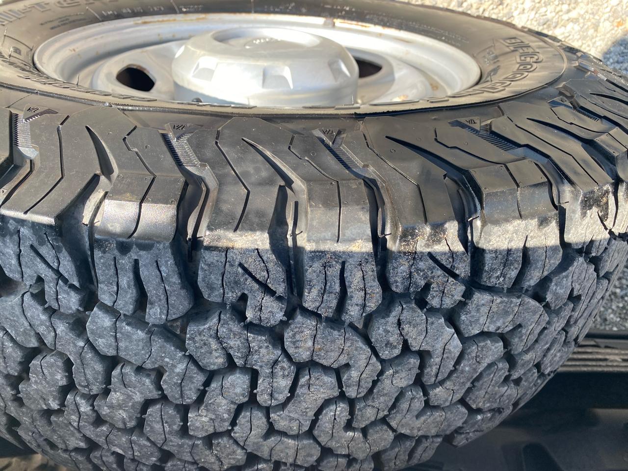 Ford Super Duty F-250 SRW 4WD Reg Cab 137" XL 2016