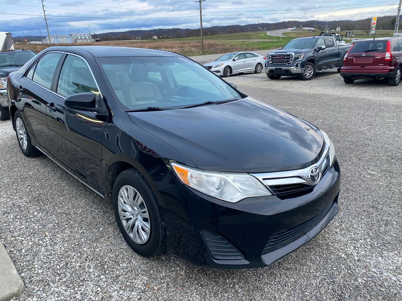 Toyota Camry 4dr Sdn I4 Auto XLE (Natl) 2013