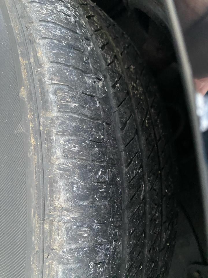 Toyota Camry 4dr Sdn I4 Auto XLE (Natl) 2013