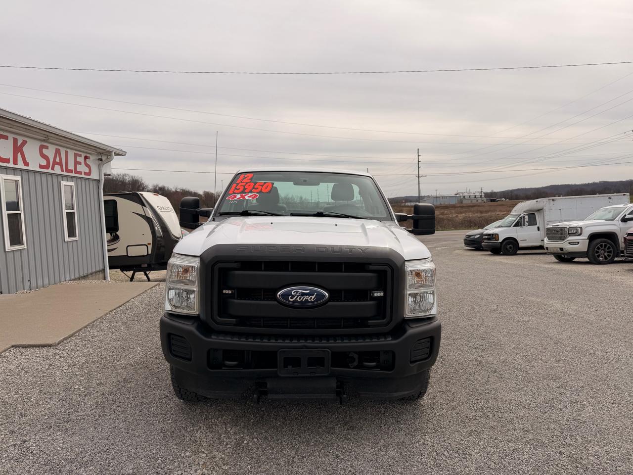 Ford Super Duty F-350 SRW 4WD Reg Cab 137" XL 2012