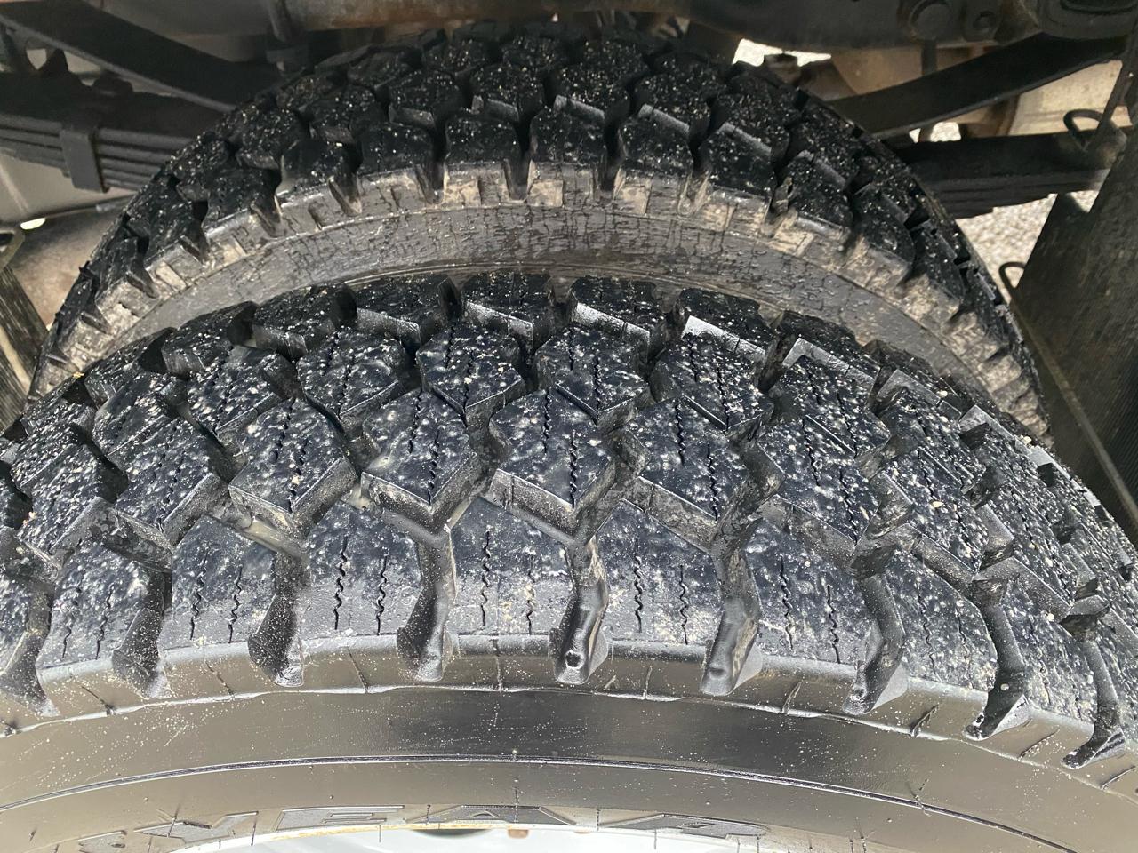 Ford Super Duty F-450 DRW 4WD Crew Cab 176" WB 60" CA XL 2008