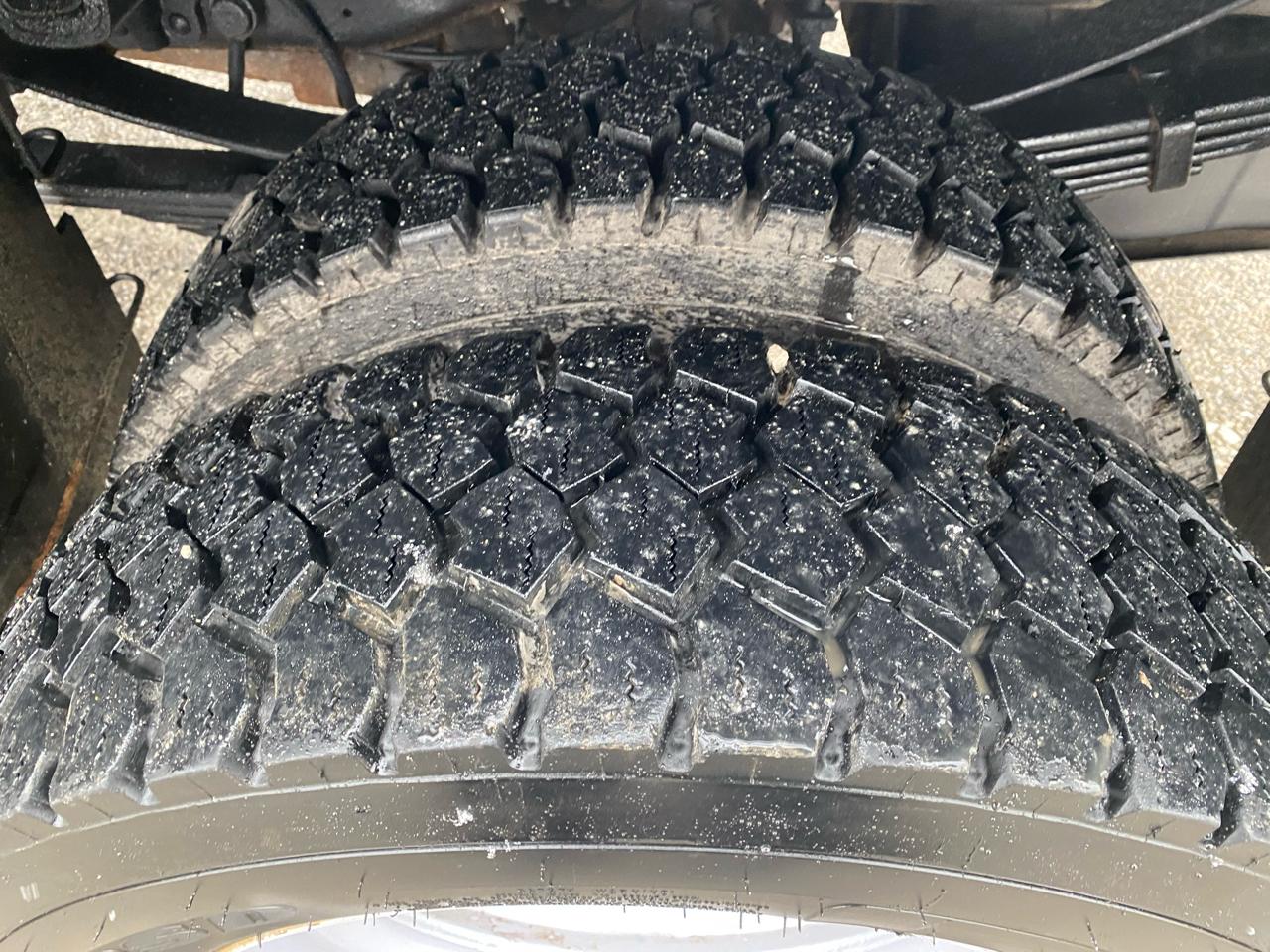 Ford Super Duty F-450 DRW 4WD Crew Cab 176" WB 60" CA XL 2008