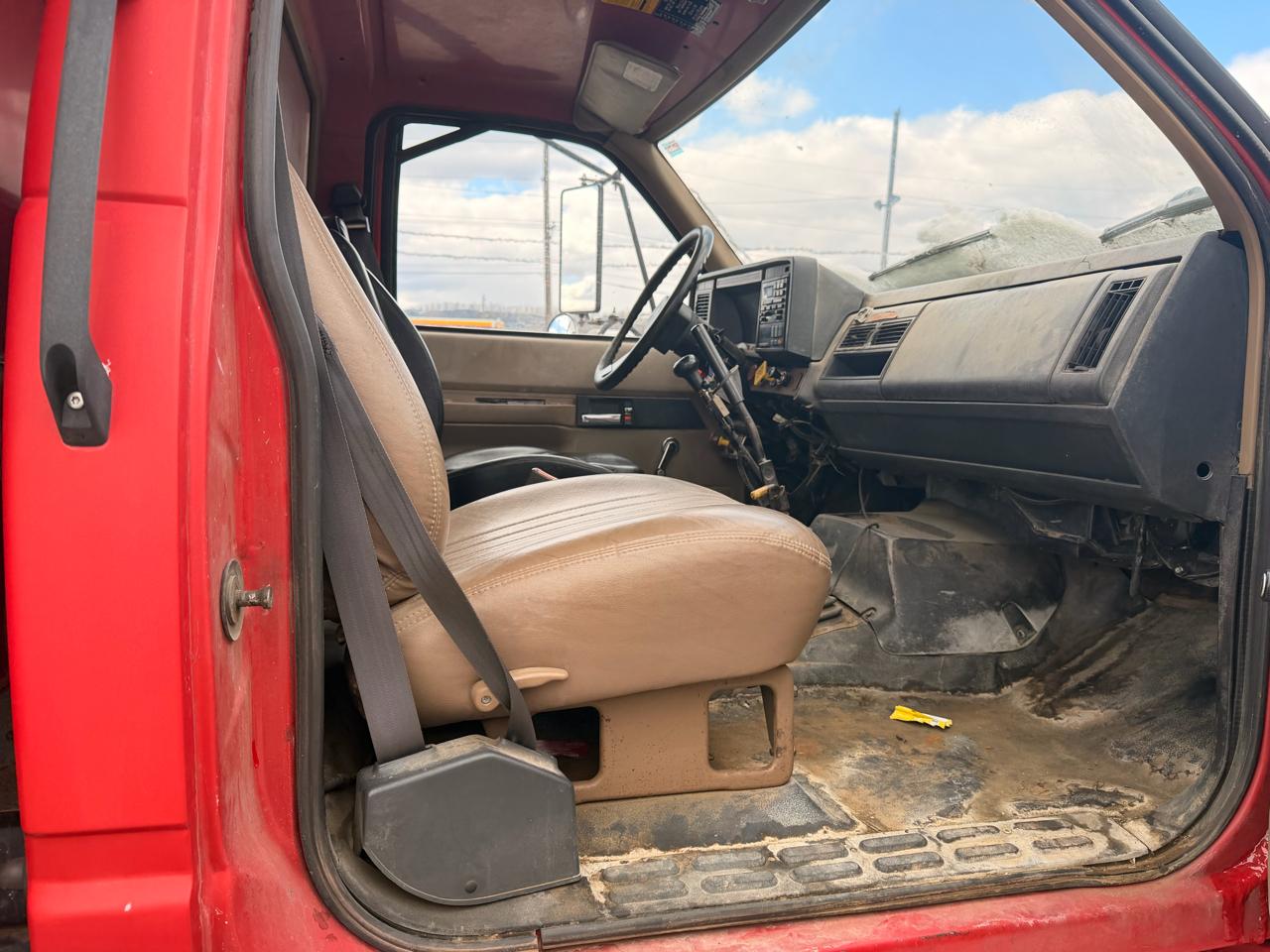 Chevrolet C7H042 Base 1997