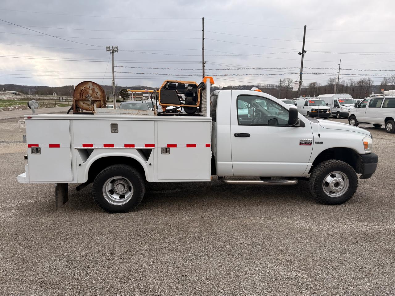 Dodge Ram 3500 2WD Reg Cab 143.5" WB 60" CA 2008