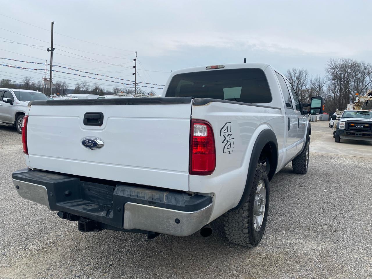 Ford Super Duty F-250 SRW 4WD Crew Cab 172" XLT 2015