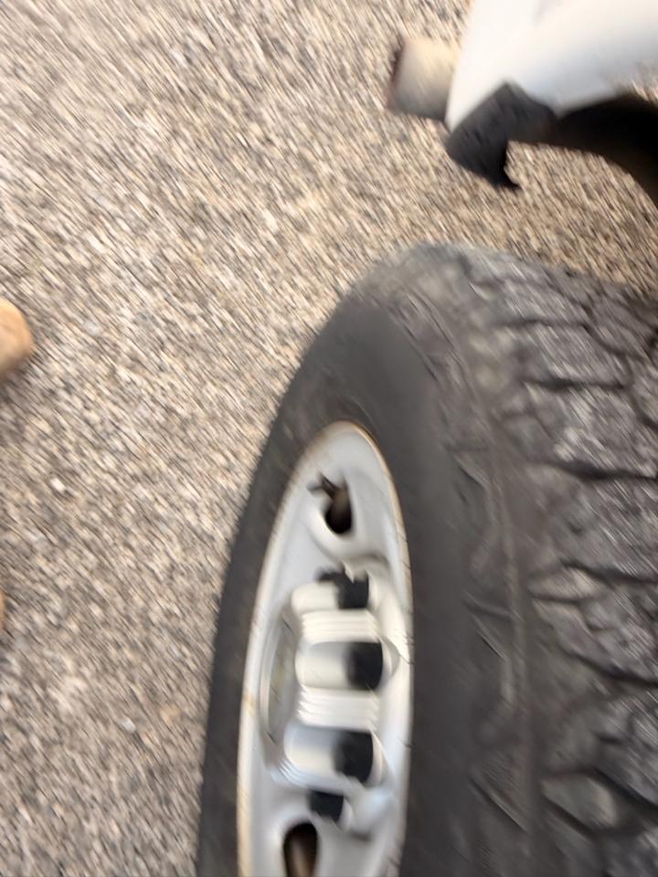 Chevrolet Express Cargo Van RWD 2500 135" 2011