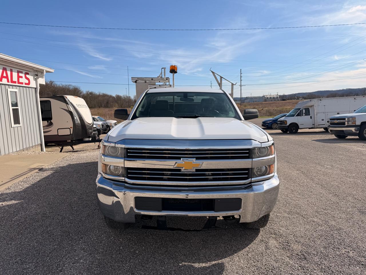 Chevrolet Silverado 2500HD Built After Aug 14 4WD Reg Cab 133.6" Work Truck 2015