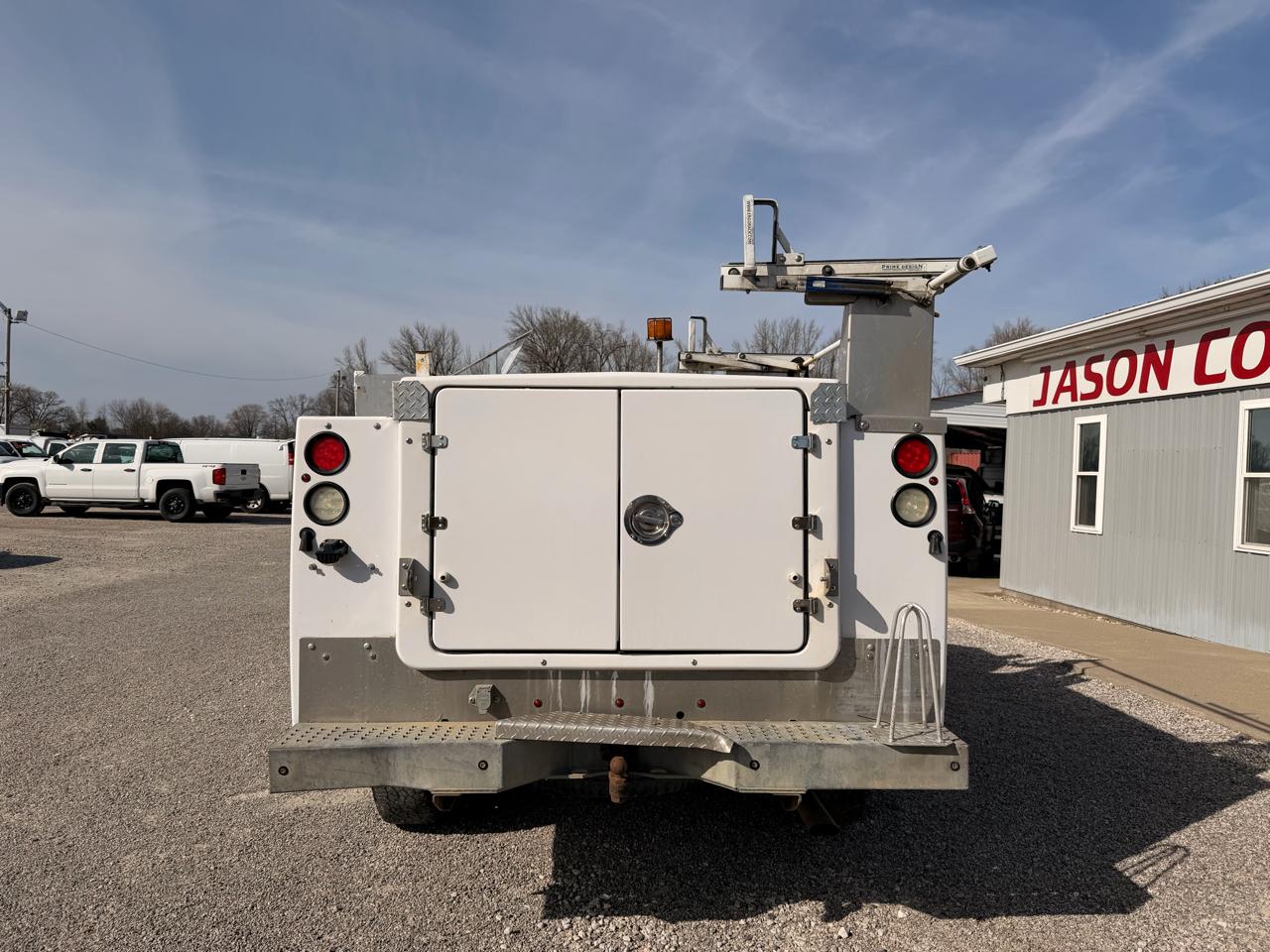 Chevrolet Silverado 2500HD Built After Aug 14 4WD Reg Cab 133.6" Work Truck 2015