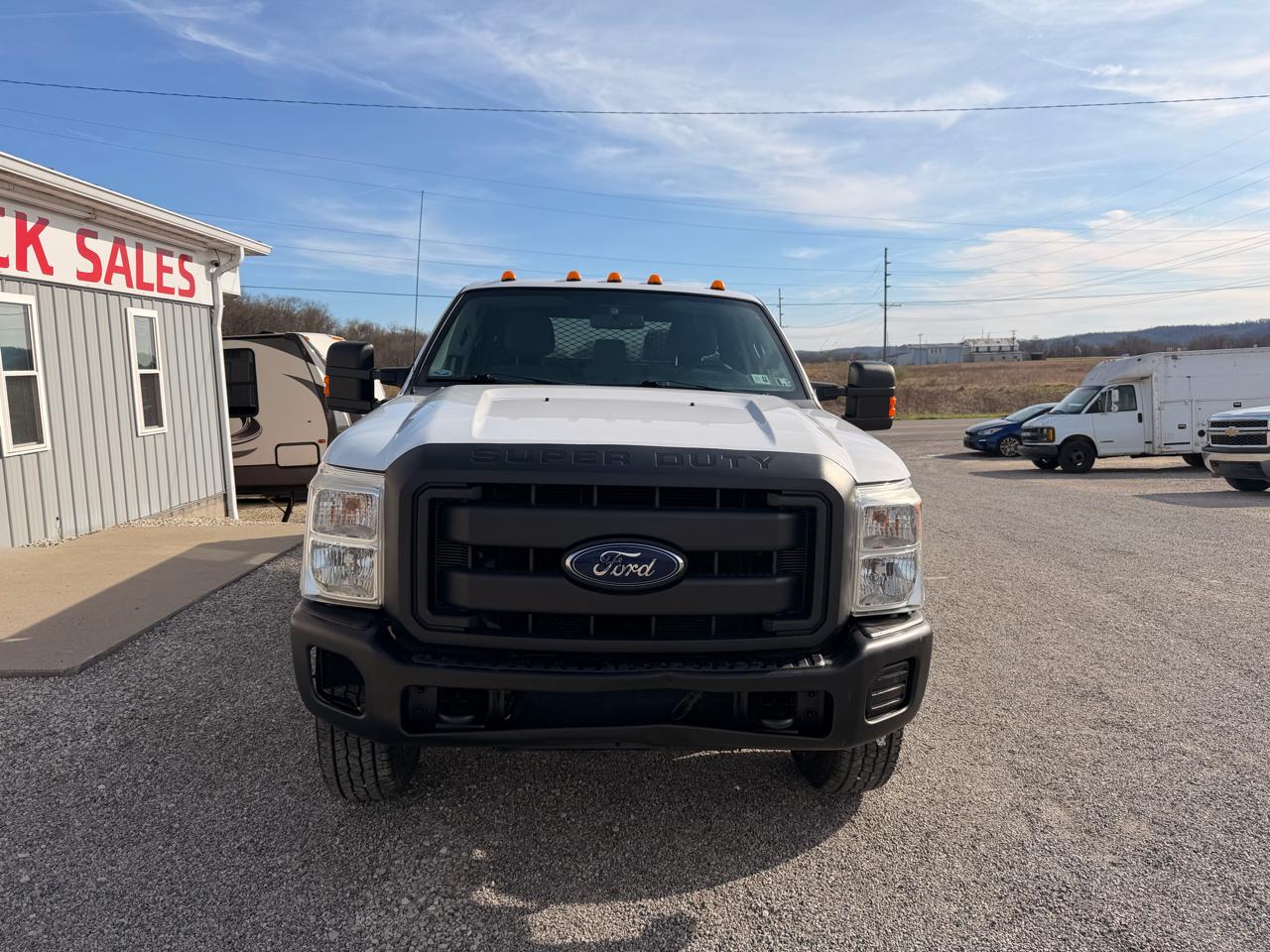 Ford Super Duty F-350 SRW 4WD SuperCab 162" WB 60" CA XL 2016