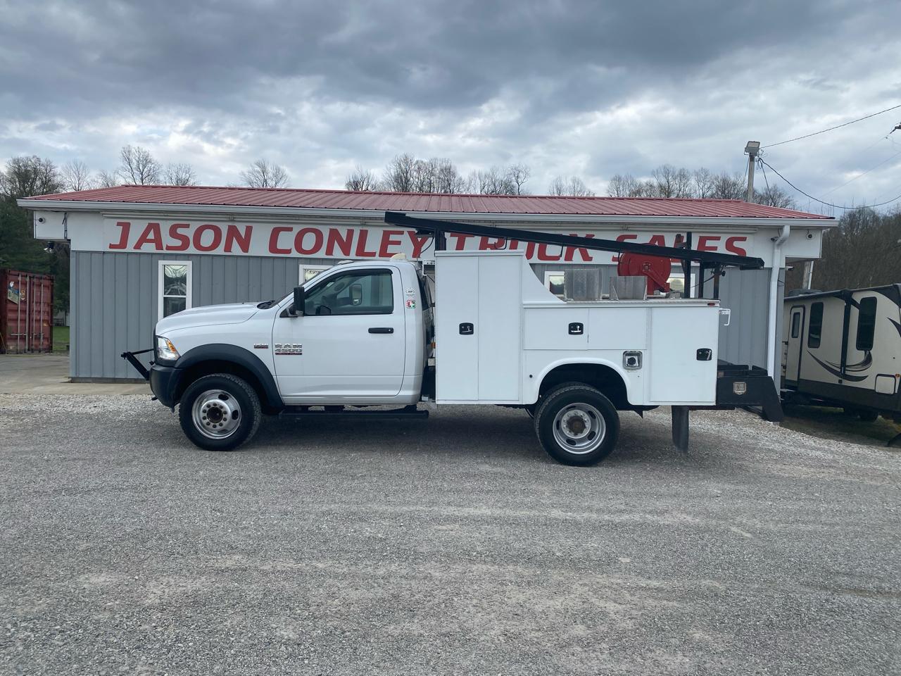 2017 RAM 4500 Chassis Cab Tradesman 4x4 Reg Cab 60" CA 144.5" WB