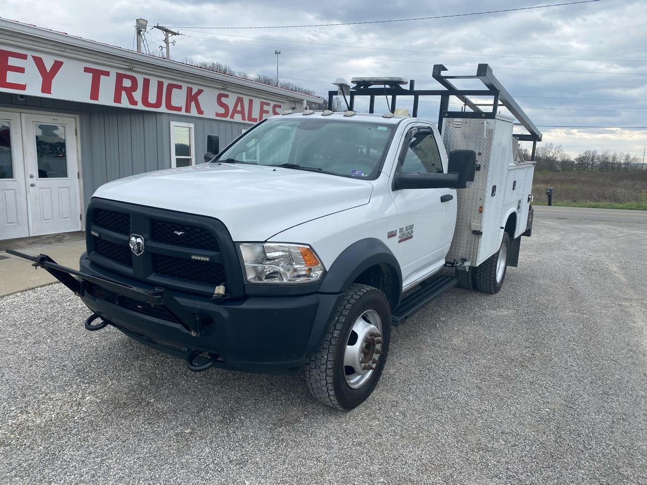 RAM 4500 Chassis Cab Tradesman 4x4 Reg Cab 60" CA 144.5" WB 2017