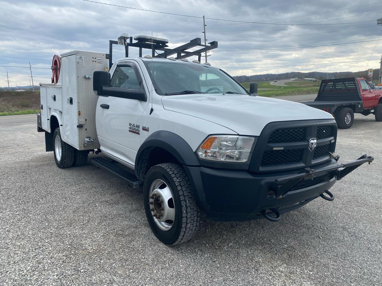 RAM 4500 Chassis Cab Tradesman 4x4 Reg Cab 60" CA 144.5" WB 2017