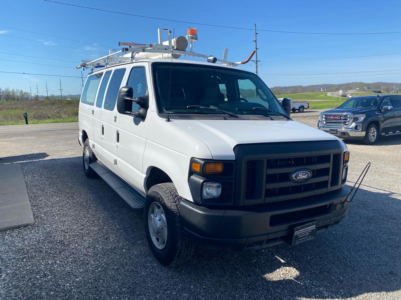 Ford Econoline Cargo Van E-350 Super Duty Commercial 2012