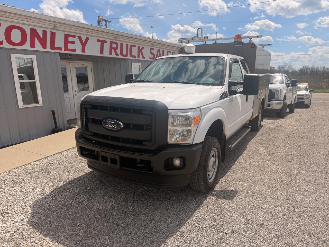 Ford Super Duty F-350 SRW 4WD SuperCab 158" XL 2013