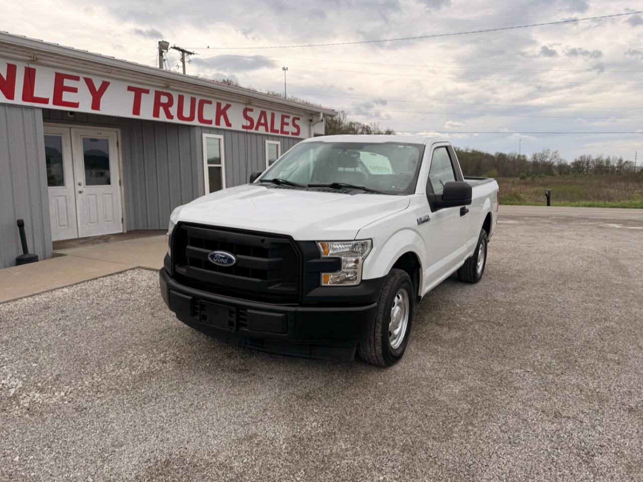 Ford F-150 XL 2WD Reg Cab 6.5' Box 2017