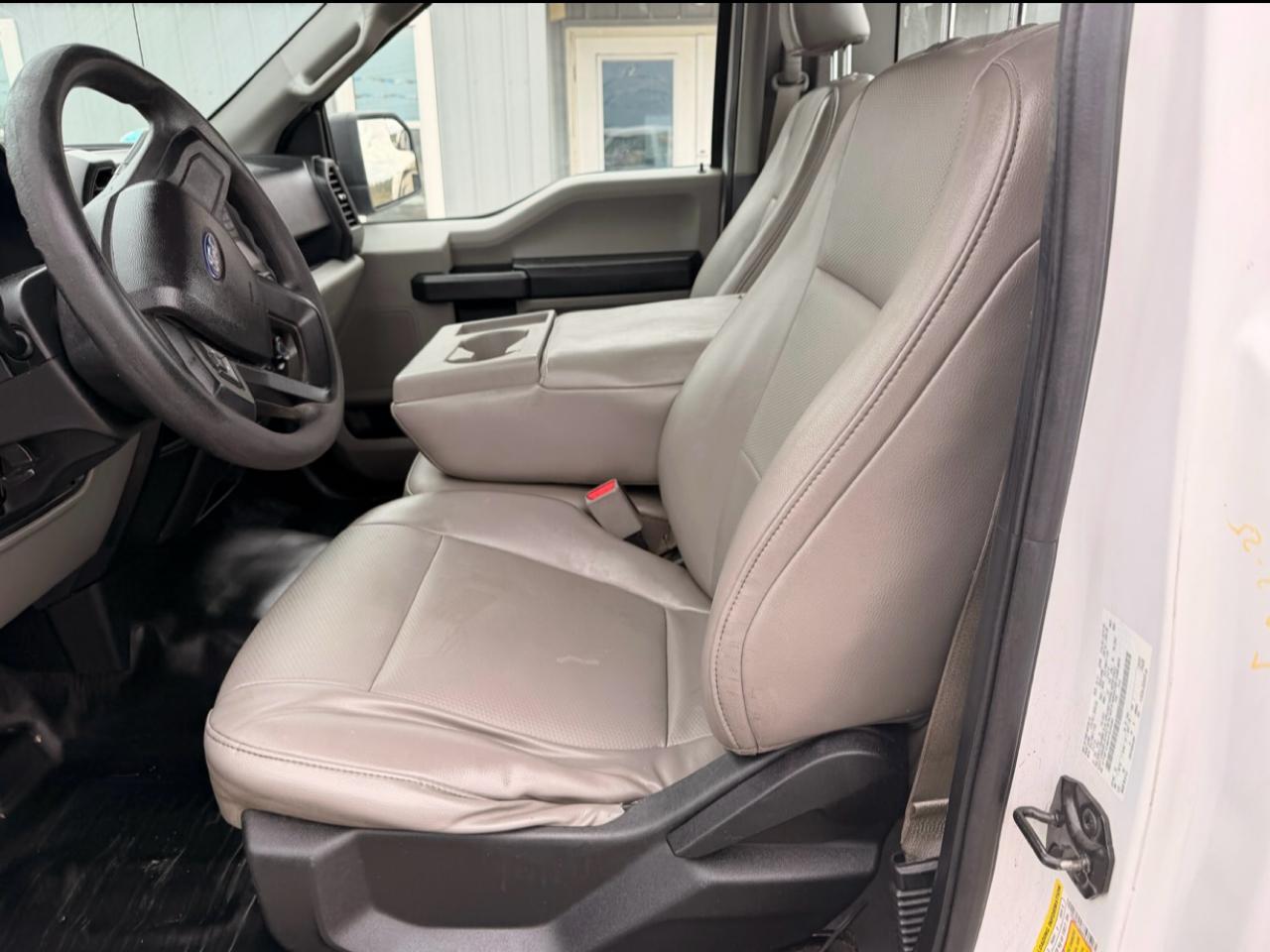 Ford F-150 XL 2WD Reg Cab 6.5' Box 2017