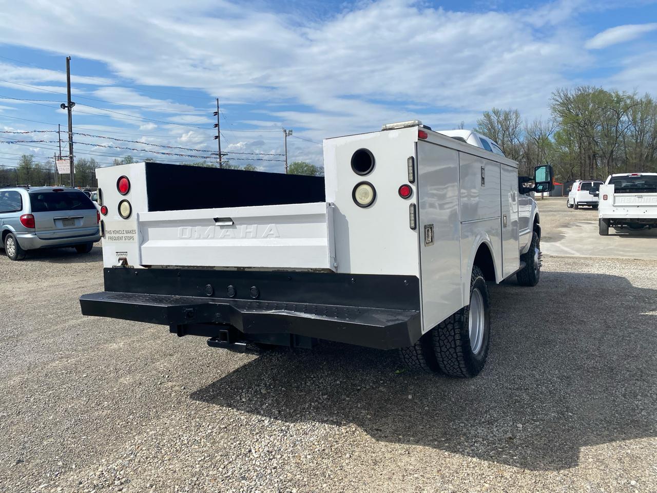 Ford Super Duty F-350 DRW 4WD SuperCab 162" WB 60" CA Lariat 2015