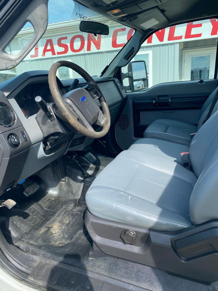 Ford Super Duty F-350 DRW 4WD SuperCab 162" WB 60" CA Lariat 2015