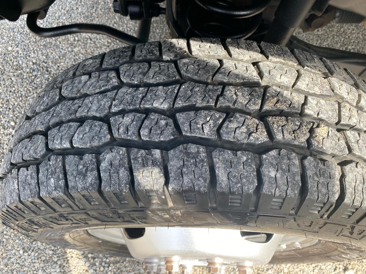 Ford Super Duty F-350 DRW 4WD SuperCab 162" WB 60" CA Lariat 2015