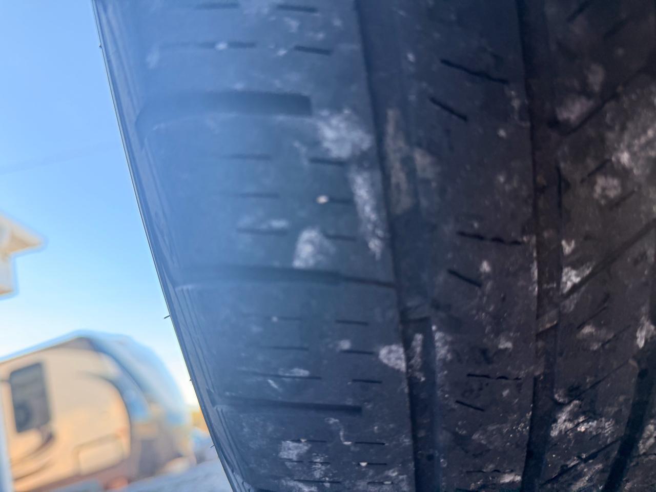 Toyota Camry 4dr Sdn I4 Auto XLE (Natl) 2015