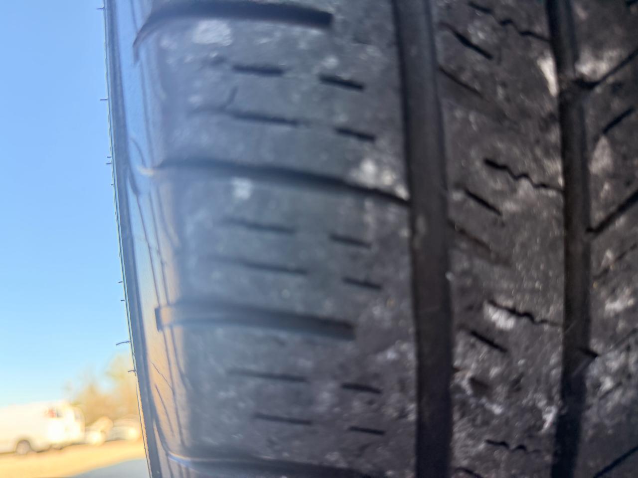 Toyota Camry 4dr Sdn I4 Auto XLE (Natl) 2015