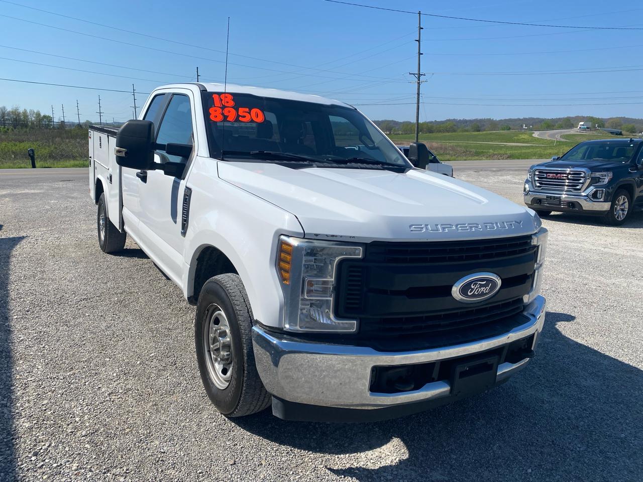 Ford Super Duty F-250 SRW XLT 2WD SuperCab 8' Box 2018
