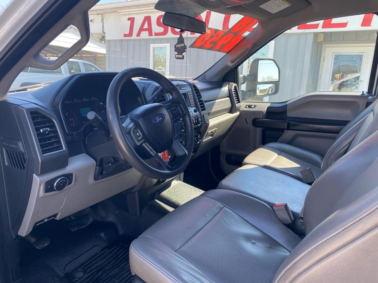 Ford Super Duty F-250 SRW XLT 2WD SuperCab 8' Box 2018