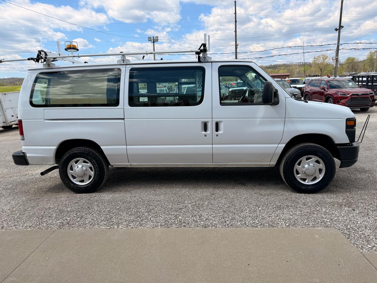 Ford Econoline Cargo Van E-250 Recreational 2012