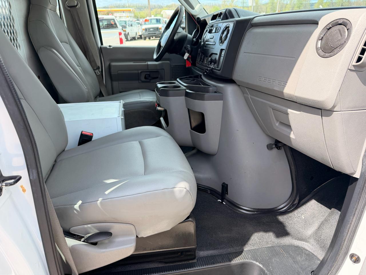 Ford Econoline Cargo Van E-250 Recreational 2012