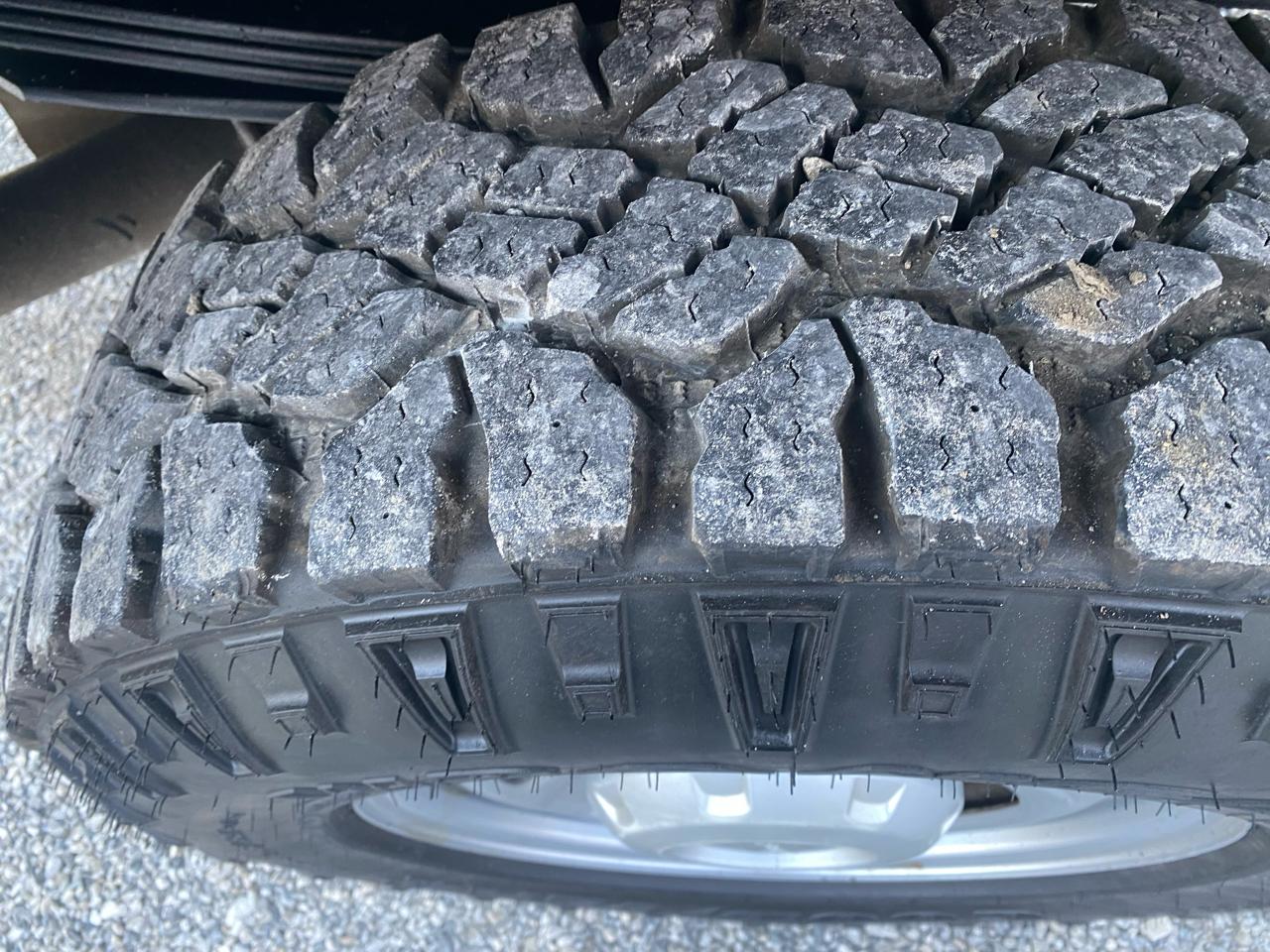 Ford Super Duty F-350 SRW 4WD SuperCab 142" XL 2013