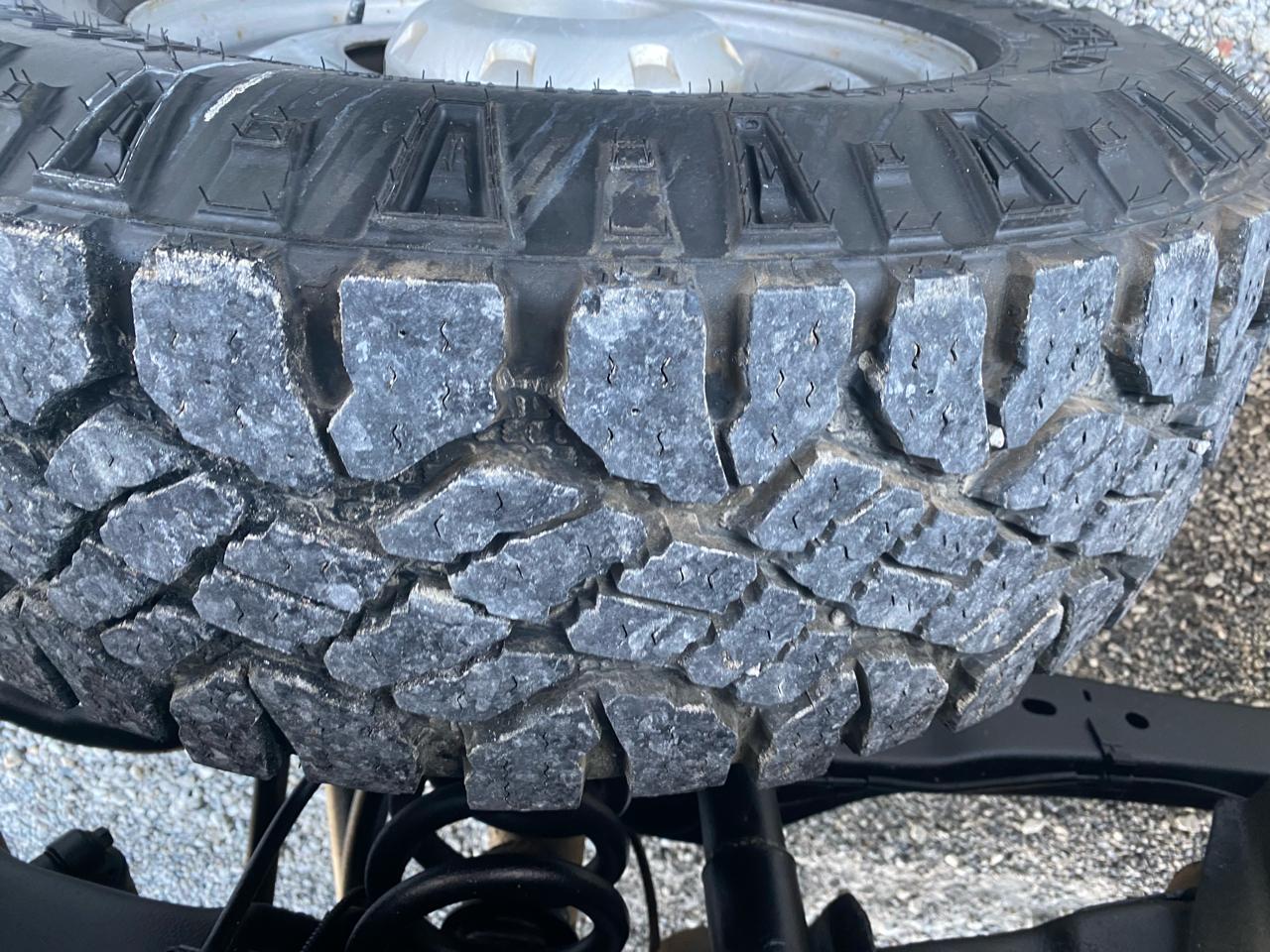 Ford Super Duty F-350 SRW 4WD SuperCab 142" XL 2013