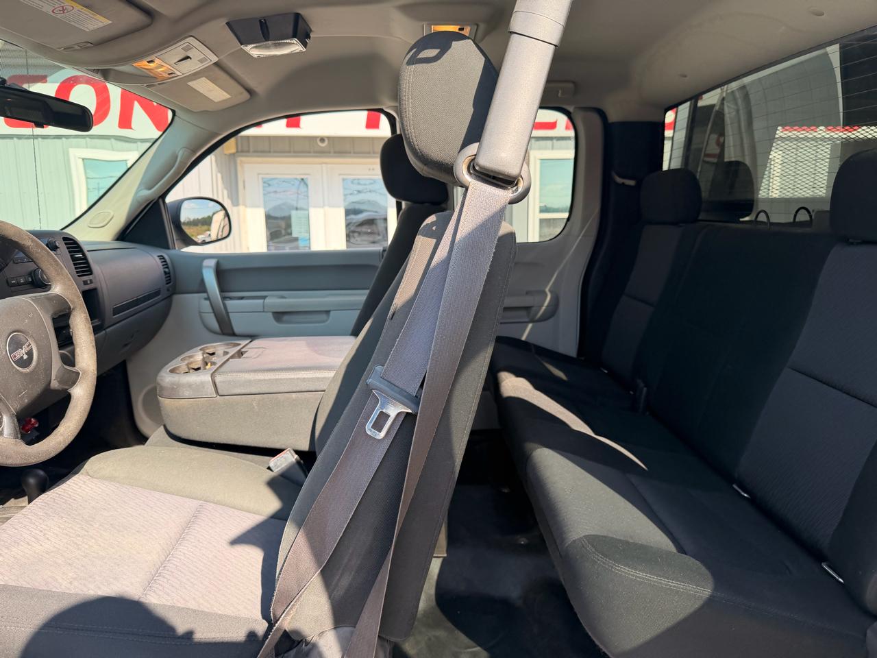 GMC Sierra 2500HD 4WD Ext Cab 144.2" Work Truck 2012