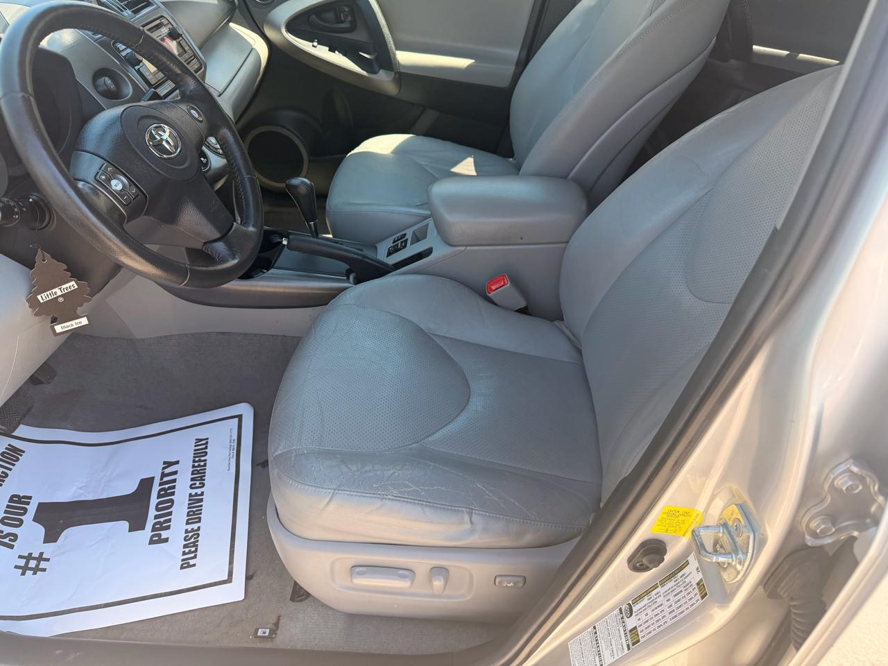 Toyota RAV4 4WD 4dr I4 Limited (Natl) 2012