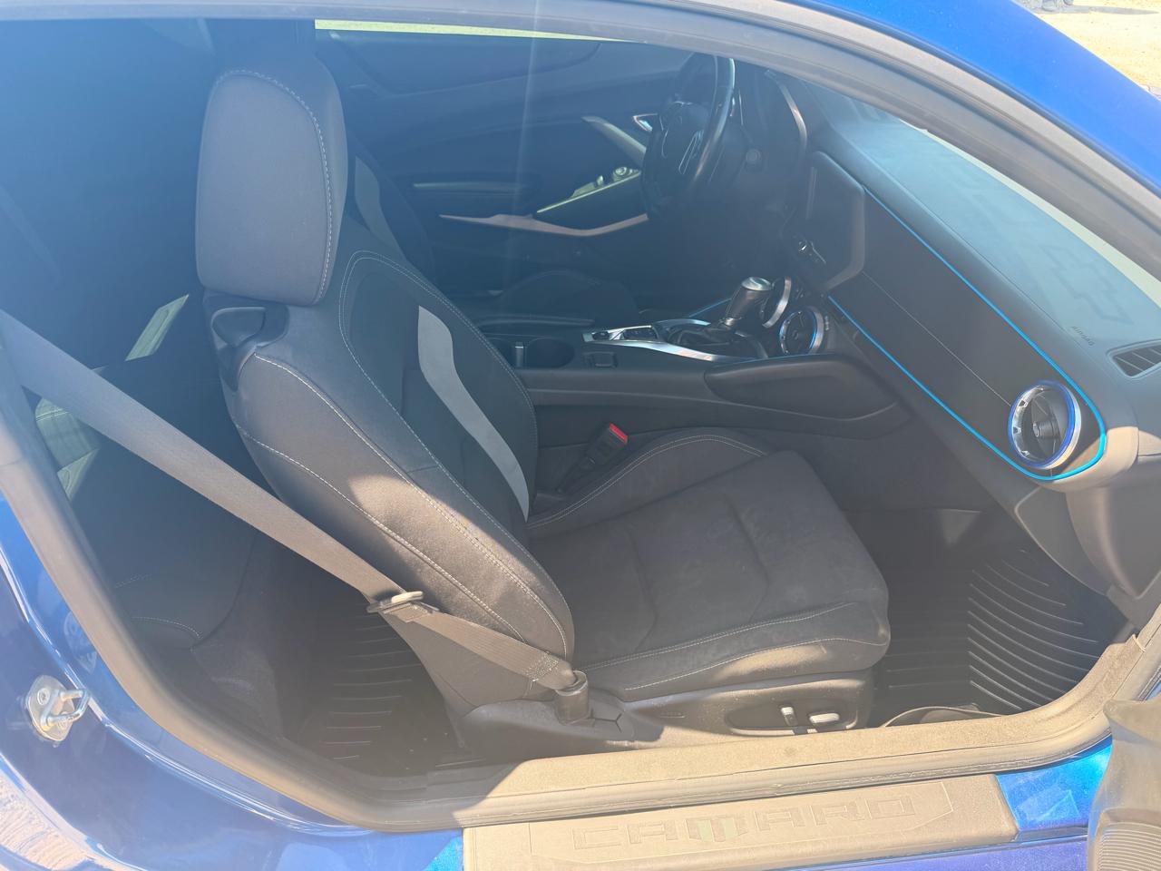 Chevrolet Camaro 2dr Cpe 1LT 2018