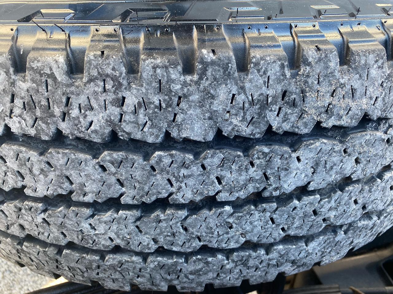 Ford Super Duty F-250 SRW 4WD SuperCab 142" Lariat 2015